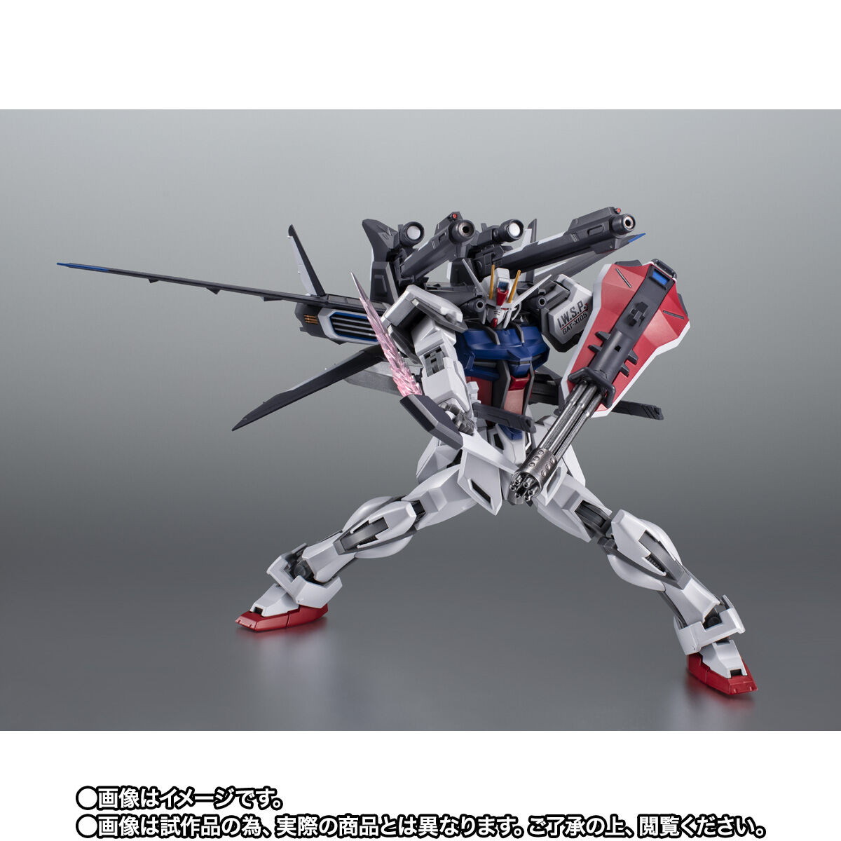 機動戦士ガンダムSEED ASTRAYシリーズ「ROBOT魂 ＜SIDE MS＞ GAT-X105 ストライクガンダム（再生機）＋I.W.S.P. ver. A.N.I.M.E.」のフィギュア画像