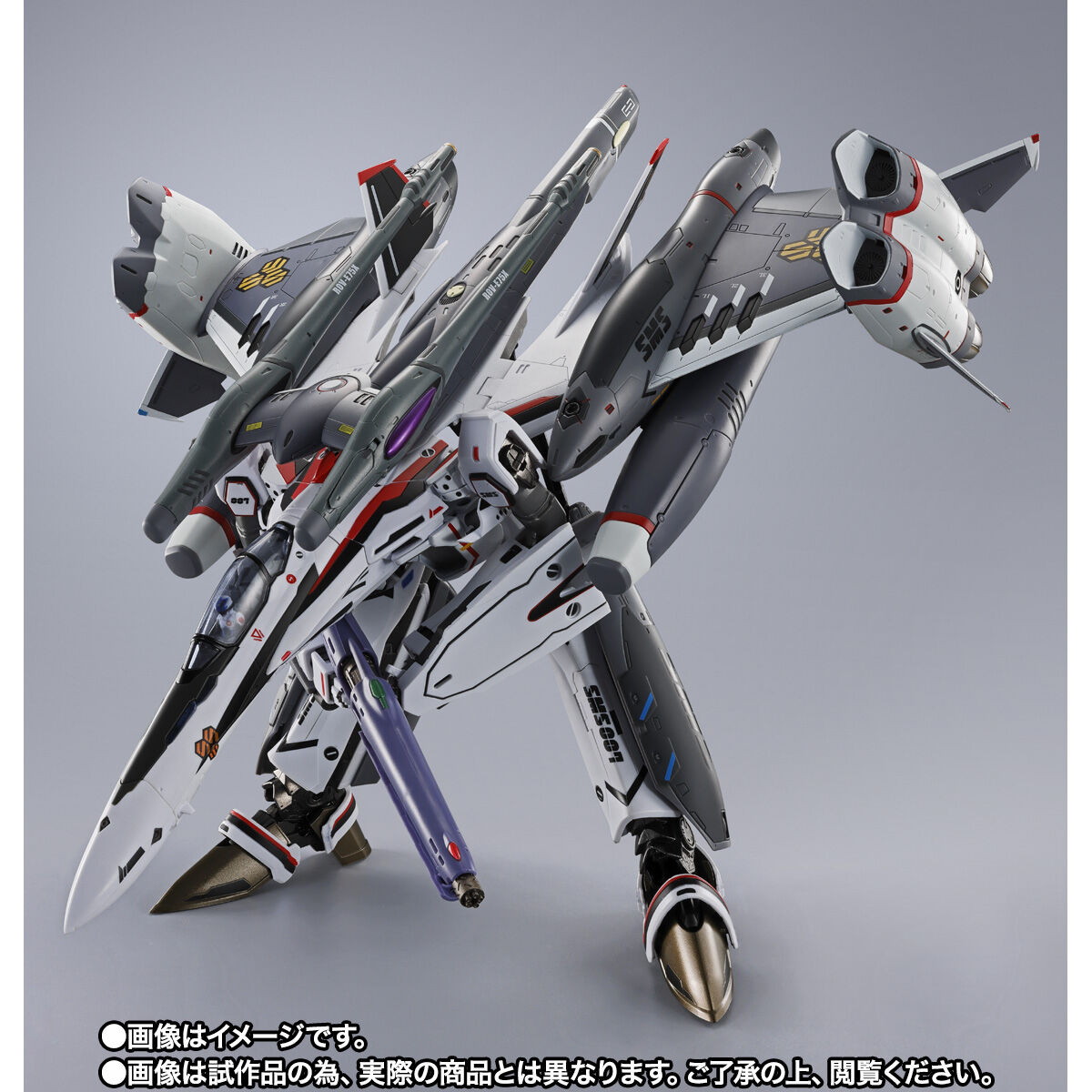 劇場版マクロスF イツワリノウタヒメ「DX超合金 VF-25F トルネードメサイアバルキリー （早乙女アルト機） リバイバルVer.」のフィギュア画像