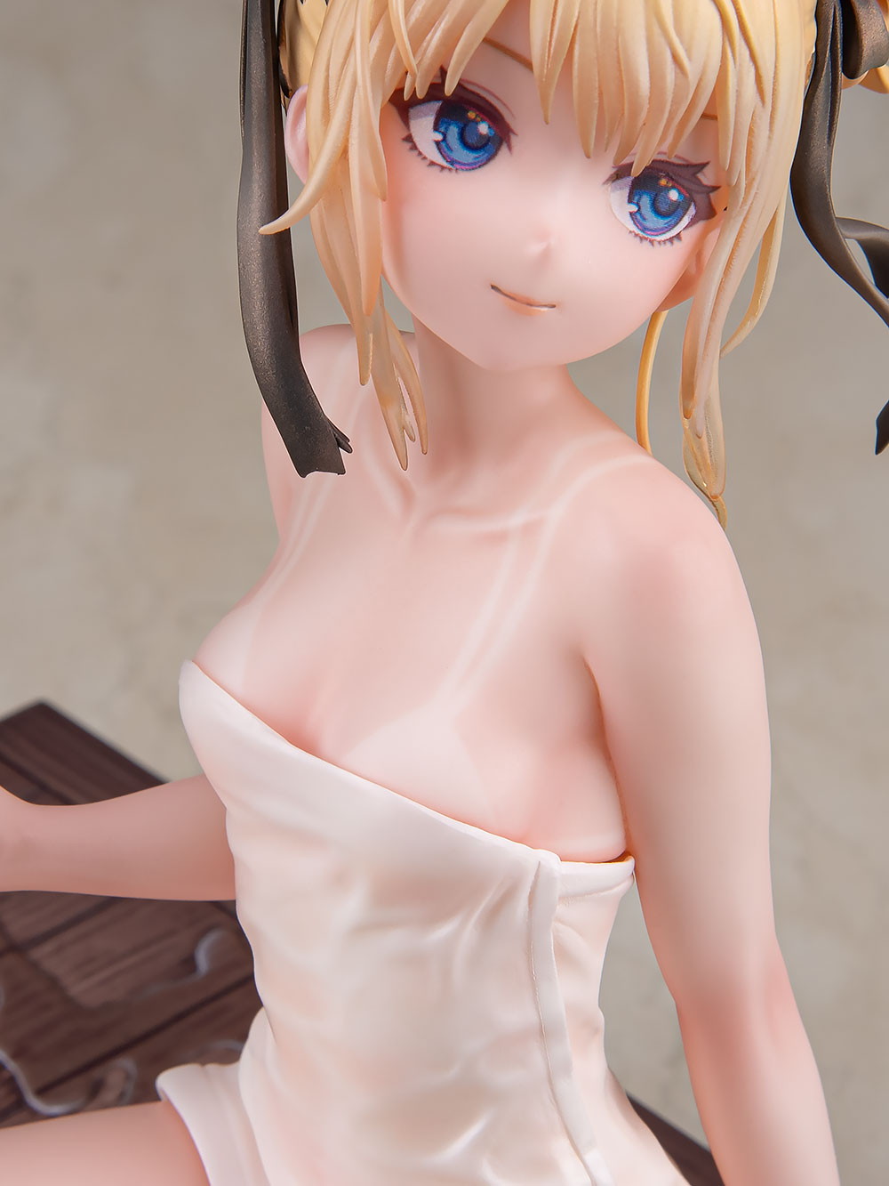 DEAD OR ALIVE Xtreme Venus Vacation「『アズールレーン』×『DEAD OR ALIVE Xtreme Venus Vacation』マリー・ローズ 湯けむりのヴィーナス ver.」のフィギュア画像