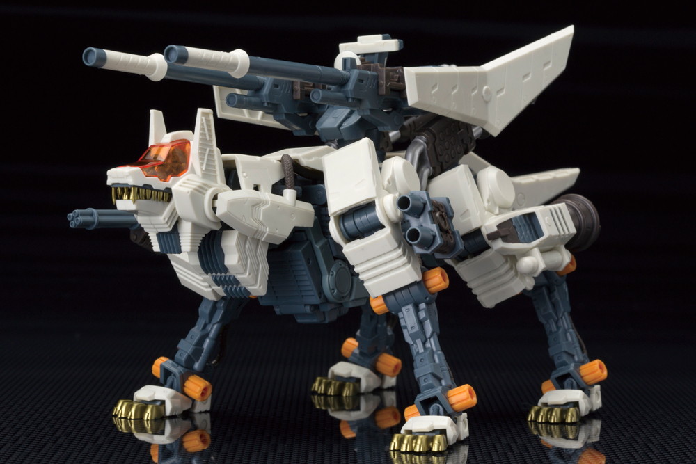 ゾイド -ZOIDS-「RZ-009 コマンドウルフAC＆LC マーキングプラスVer.」のフィギュア画像