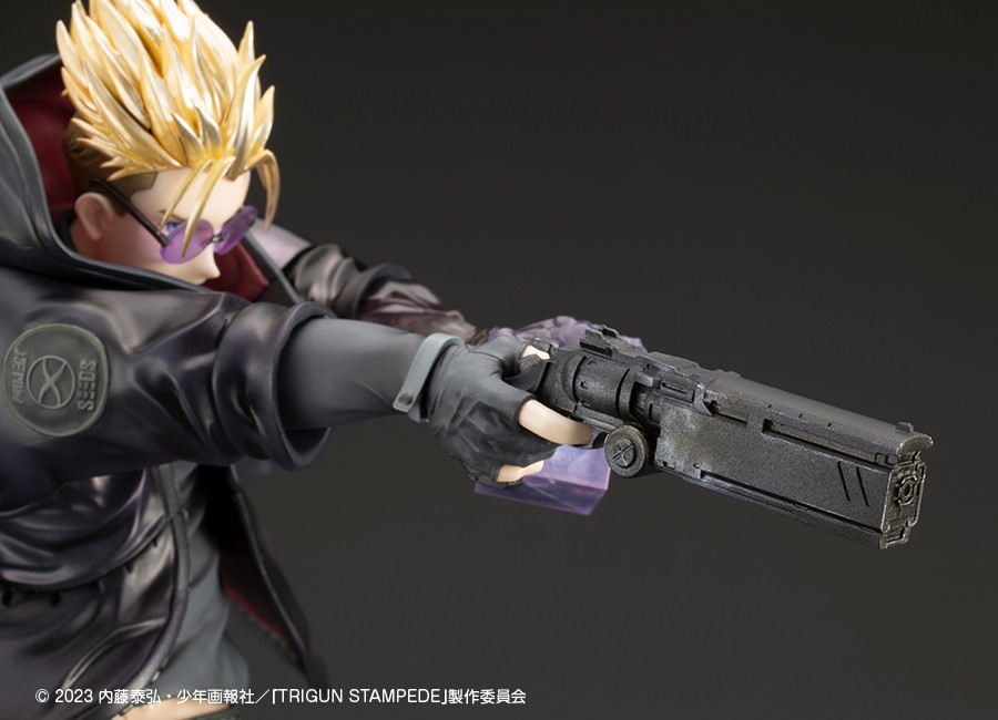 TRIGUN STAMPEDE「ARTFX J ヴァッシュ・ザ・スタンピード -The Gunman in Black- TRIGUN STAMPEDE Ver.」のフィギュア画像