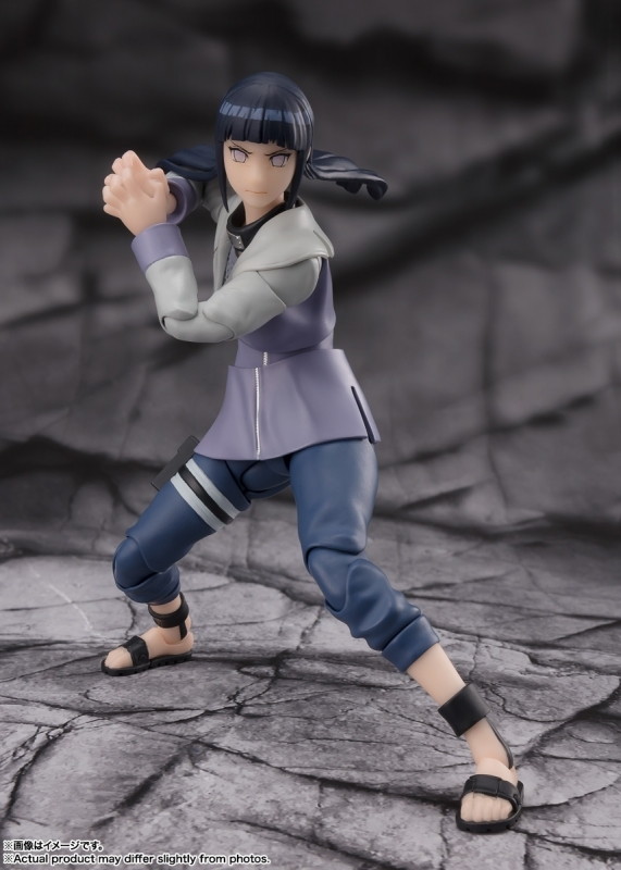 NARUTO-ナルト- 疾風伝「S.H.Figuarts 日向ヒナタ -気高き白き双眸-」のフィギュア画像