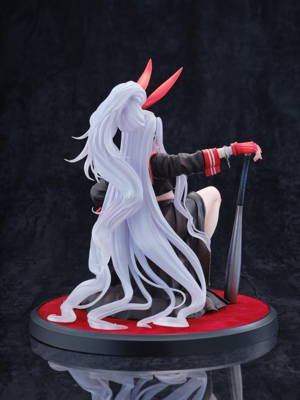 アズールレーン「プリンツ・ハインリヒ 裏の裏番長？」のフィギュア画像