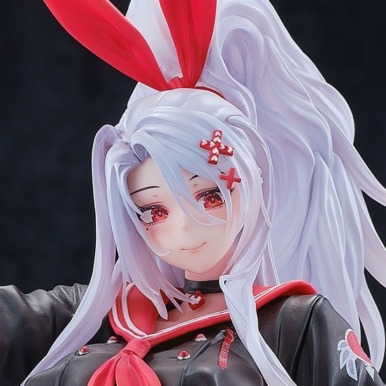 アズールレーン「プリンツ・ハインリヒ 裏の裏番長？」のフィギュア画像