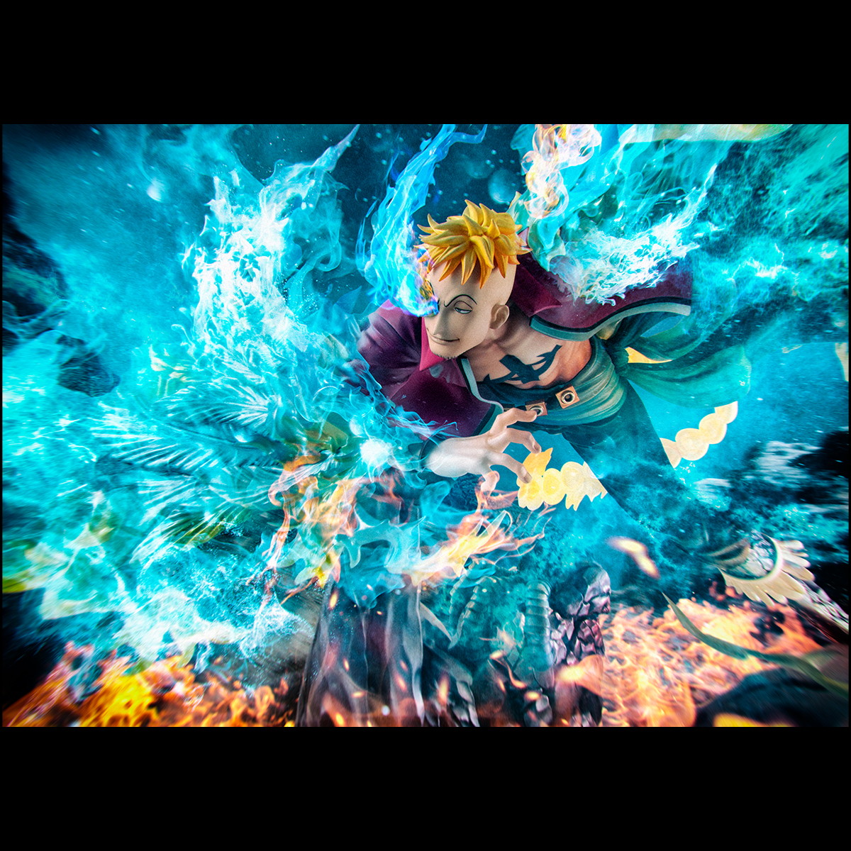 ONE PIECE「Portrait.Of.Pirates ワンピース “MAS-MAXIMUM” 白ひげ海賊団 1番隊隊長 “不死鳥マルコ”」のフィギュア画像