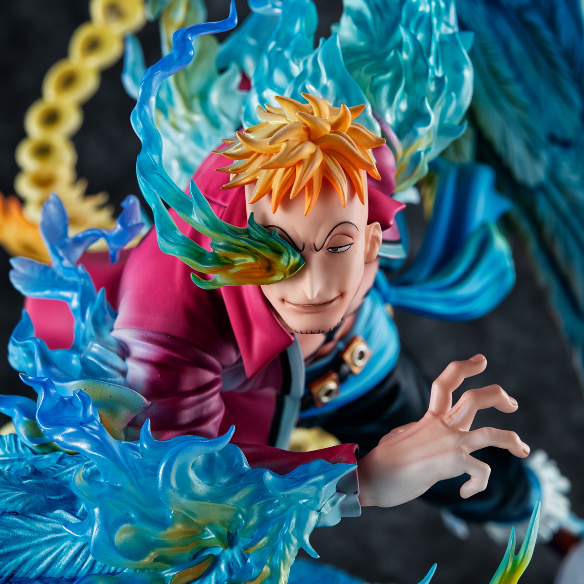 ONE PIECE「Portrait.Of.Pirates ワンピース “MAS-MAXIMUM” 白ひげ海賊団 1番隊隊長 “不死鳥マルコ”」のフィギュア画像