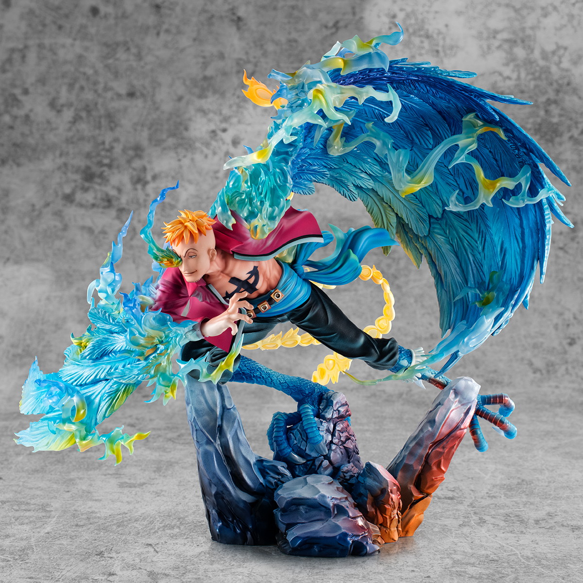 ONE PIECE「Portrait.Of.Pirates ワンピース “MAS-MAXIMUM” 白ひげ海賊団 1番隊隊長 “不死鳥マルコ”」のフィギュア画像