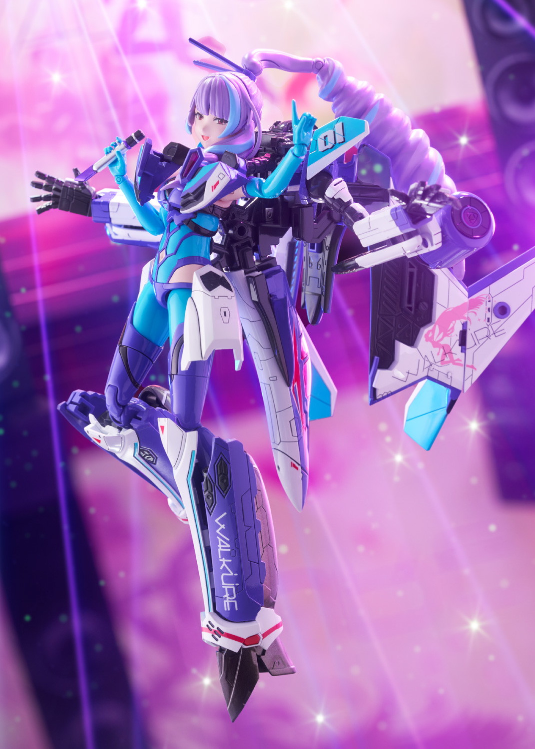 「V.F.G. No.MC-17 マクロスΔ VF-31J ジークフリード 美雲・ギンヌメール」のフィギュア画像