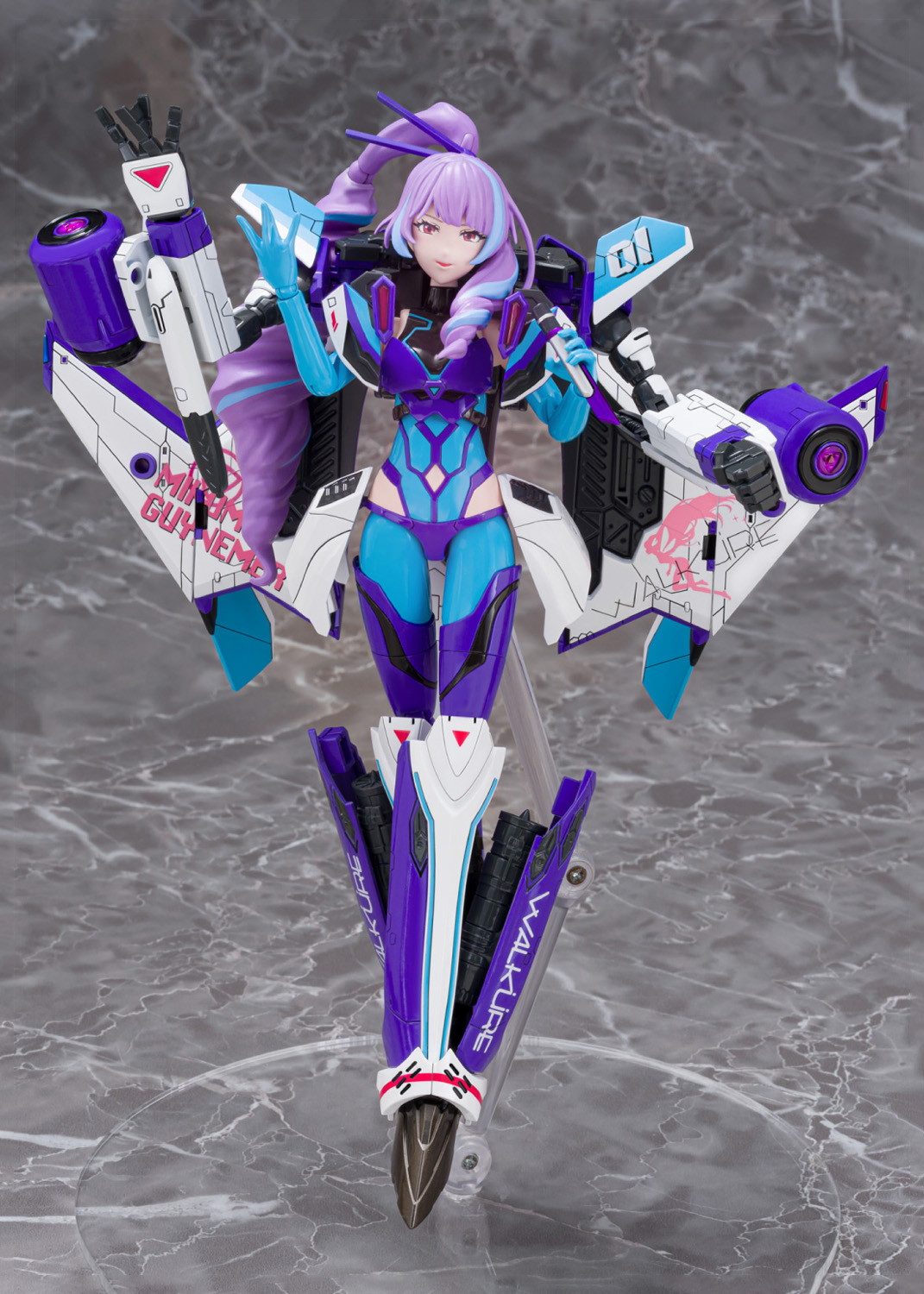 「V.F.G. No.MC-17 マクロスΔ VF-31J ジークフリード 美雲・ギンヌメール」のフィギュア画像