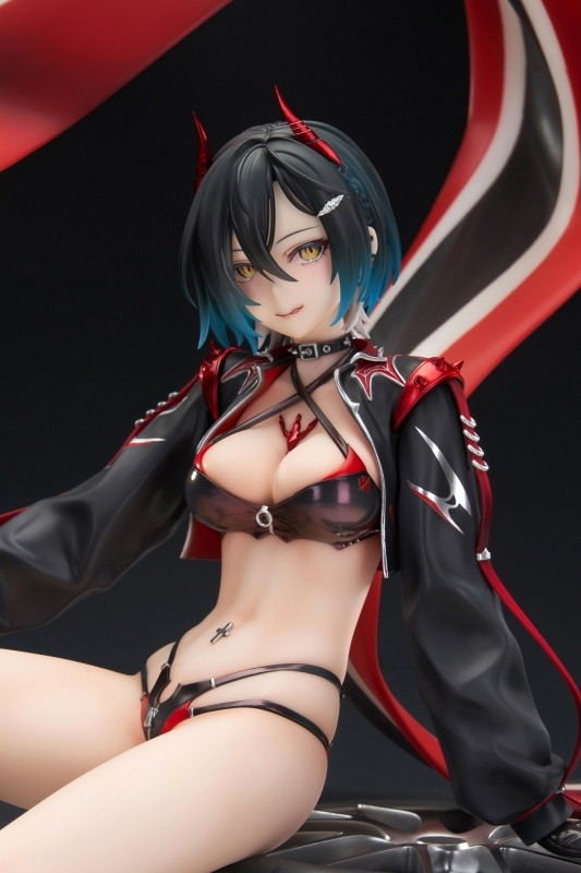 アズールレーン「ウルリッヒ・フォン・フッテン 孤高のイグニッションタイムVer.」のフィギュア画像