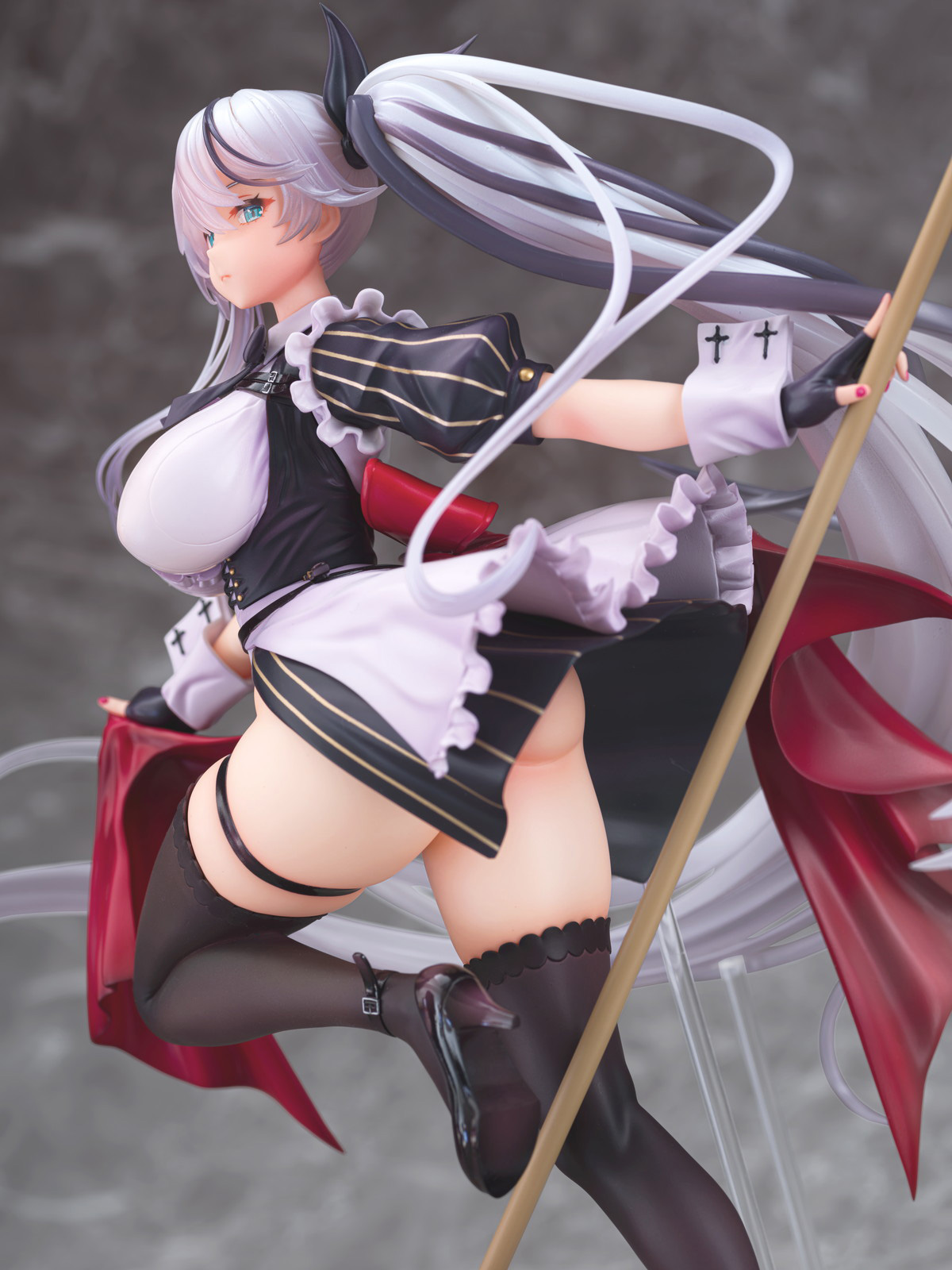 アズールレーン「テューリンゲン 月下の大掃除」のフィギュア画像