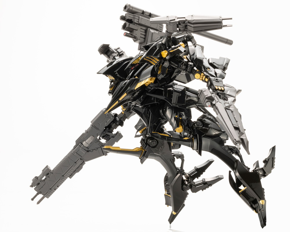 ARMORED CORE「DECOCTION MODELS レイレナード 03-AALIYAH Mirror Finish Ver.」のフィギュア画像