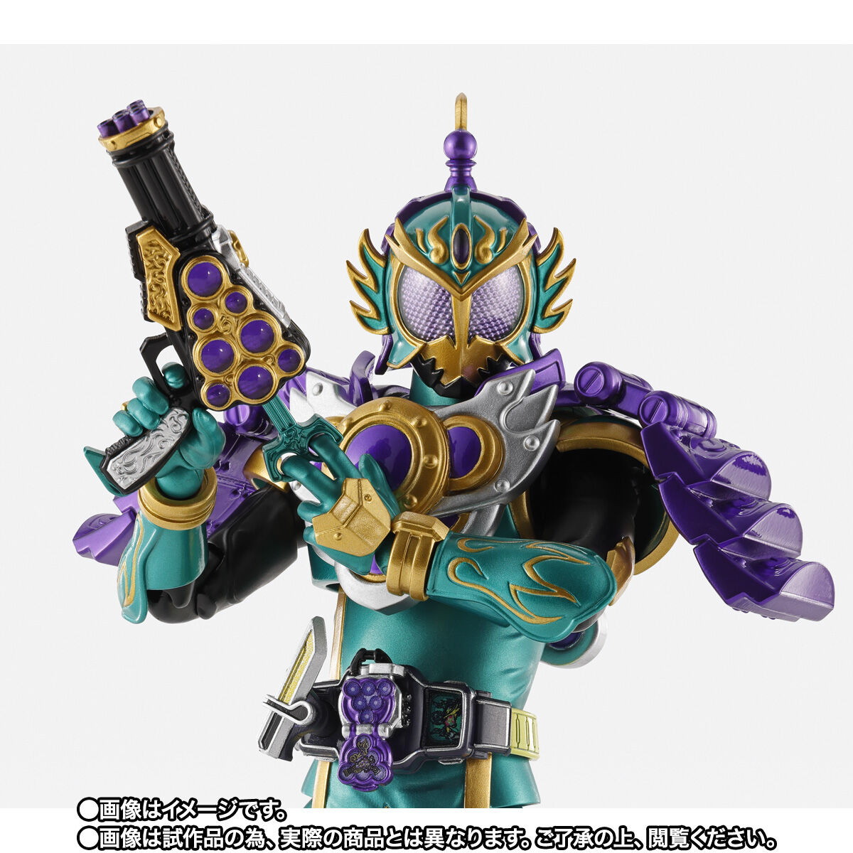 仮面ライダー鎧武「S.H.Figuarts（真骨彫製法） 仮面ライダー龍玄 ブドウアームズ」のフィギュア画像