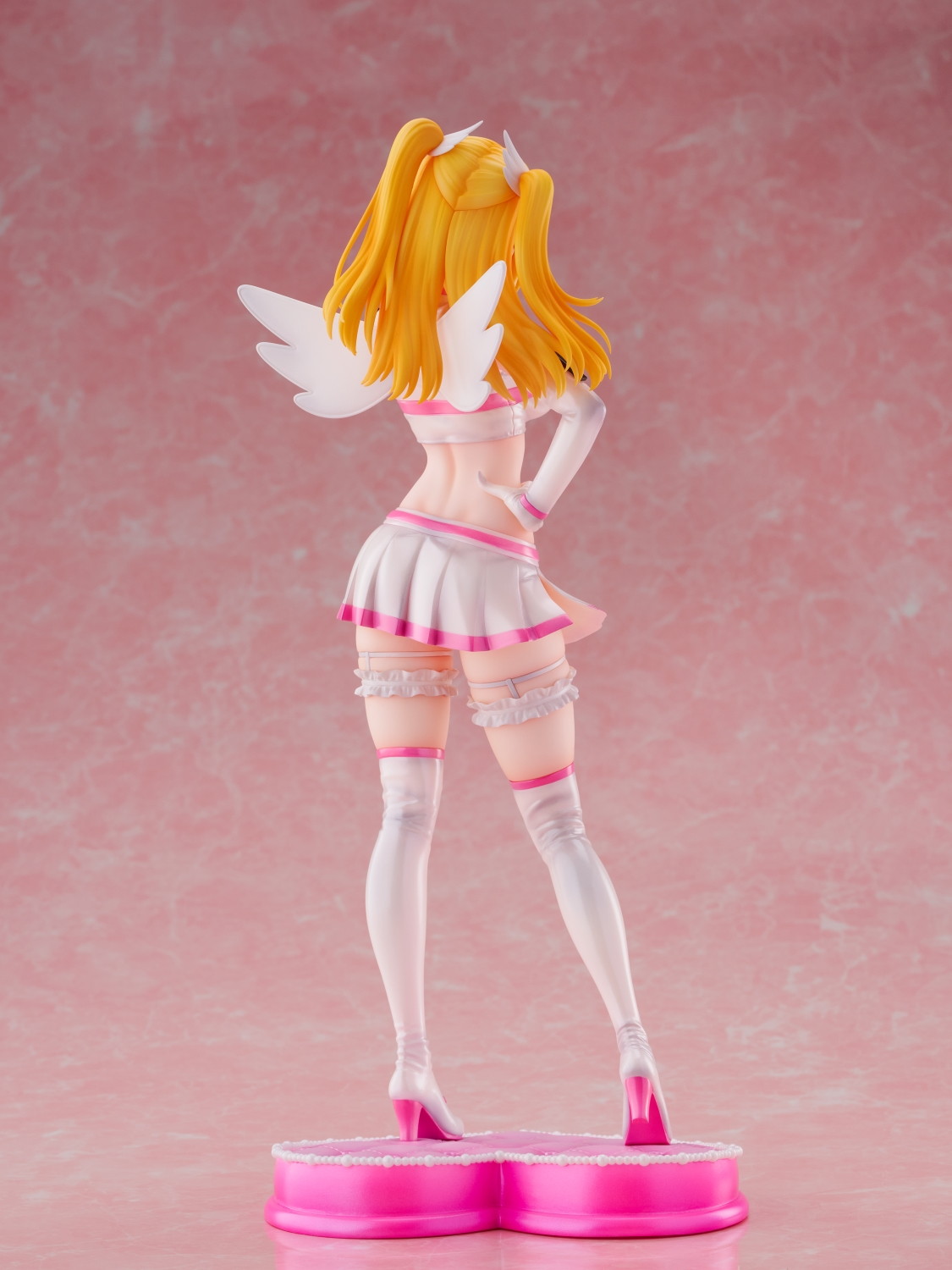 2.5次元の誘惑「リリエル 真・天使形態/リリサ」のフィギュア画像