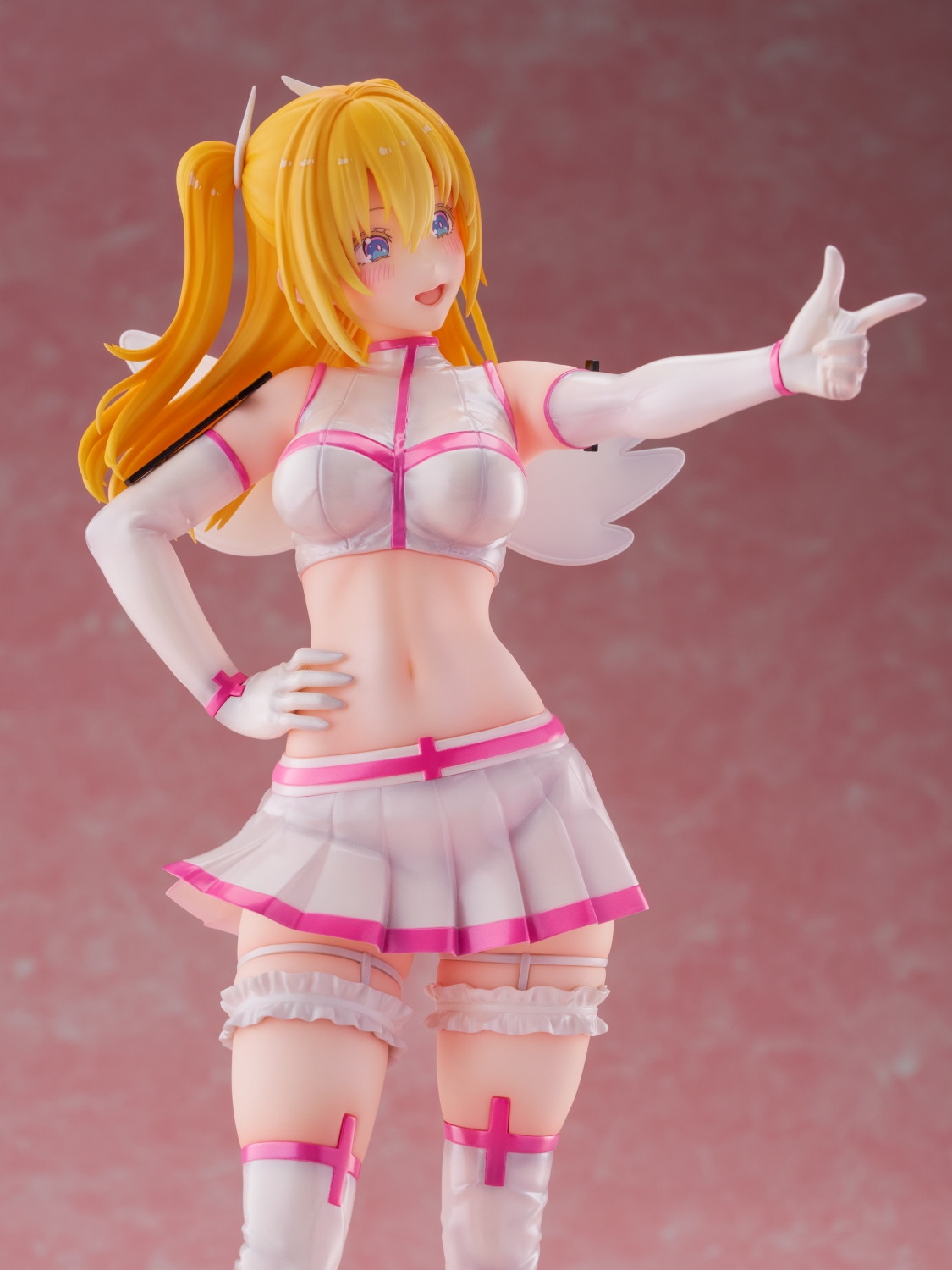 2.5次元の誘惑「リリエル 真・天使形態/リリサ」のフィギュア画像