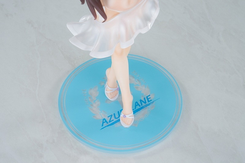 アズールレーン「愛宕 真夏の行進曲Ver.」のフィギュア画像