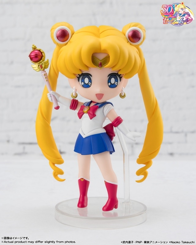 美少女戦士セーラームーンR「Figuarts mini セーラームーン -Crystal Star Compact Edition-」のフィギュア画像