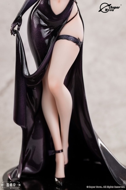 「Super Nova × Biya パーティードレスシリーズ ユナ」のフィギュア画像