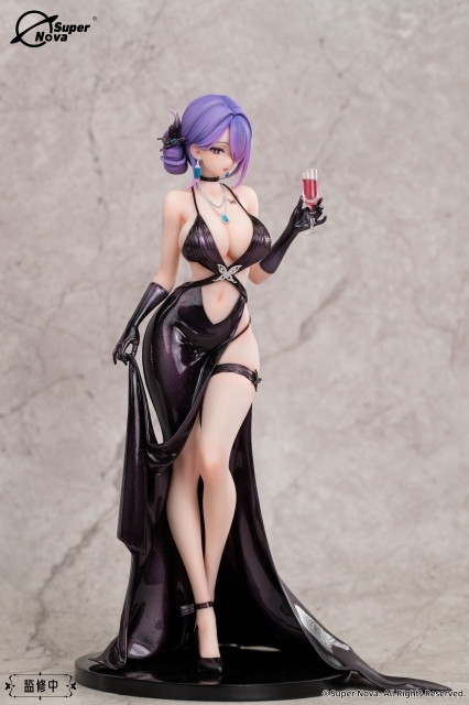 「Super Nova × Biya パーティードレスシリーズ ユナ」のフィギュア画像