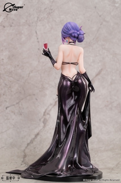 「Super Nova × Biya パーティードレスシリーズ ユナ」のフィギュア画像