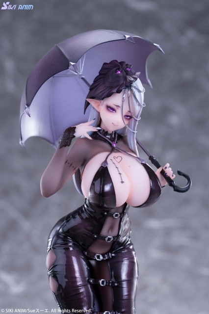 「未亡人 キリエ 豪華版」のフィギュア画像