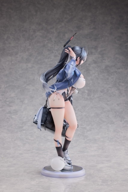 「カナ Illustrated by マデン」のフィギュア画像