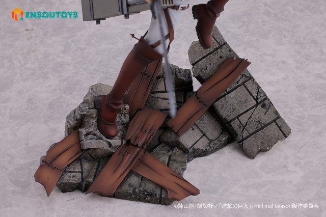 進撃の巨人「エレン・イェーガー 特典版」のフィギュア画像