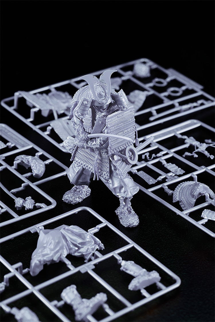 「PLAMAX 1/12 鎌倉時代の鎧武者 白銀の装 Silver color edition」のフィギュア画像