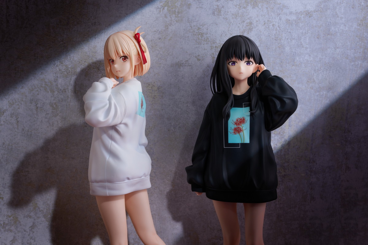 リコリス・リコイル「錦木千束 オーバーサイズトレーナーVer.」のフィギュア画像