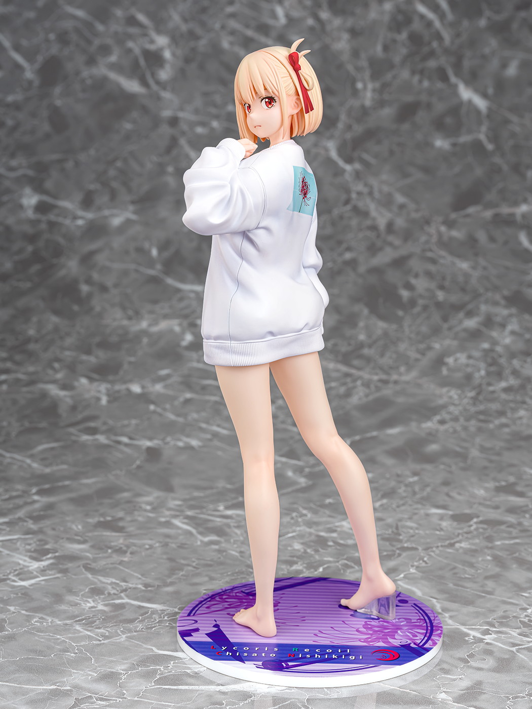 リコリス・リコイル「錦木千束 オーバーサイズトレーナーVer.」のフィギュア画像