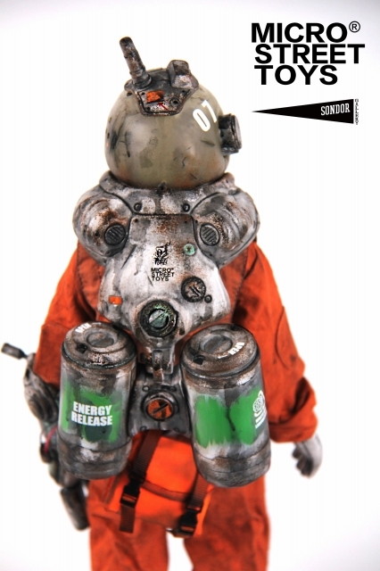 「MICRO STREET TOYS × SONDOR Era of Rust-Roger（イアラァオブラストロジャー）」のフィギュア画像