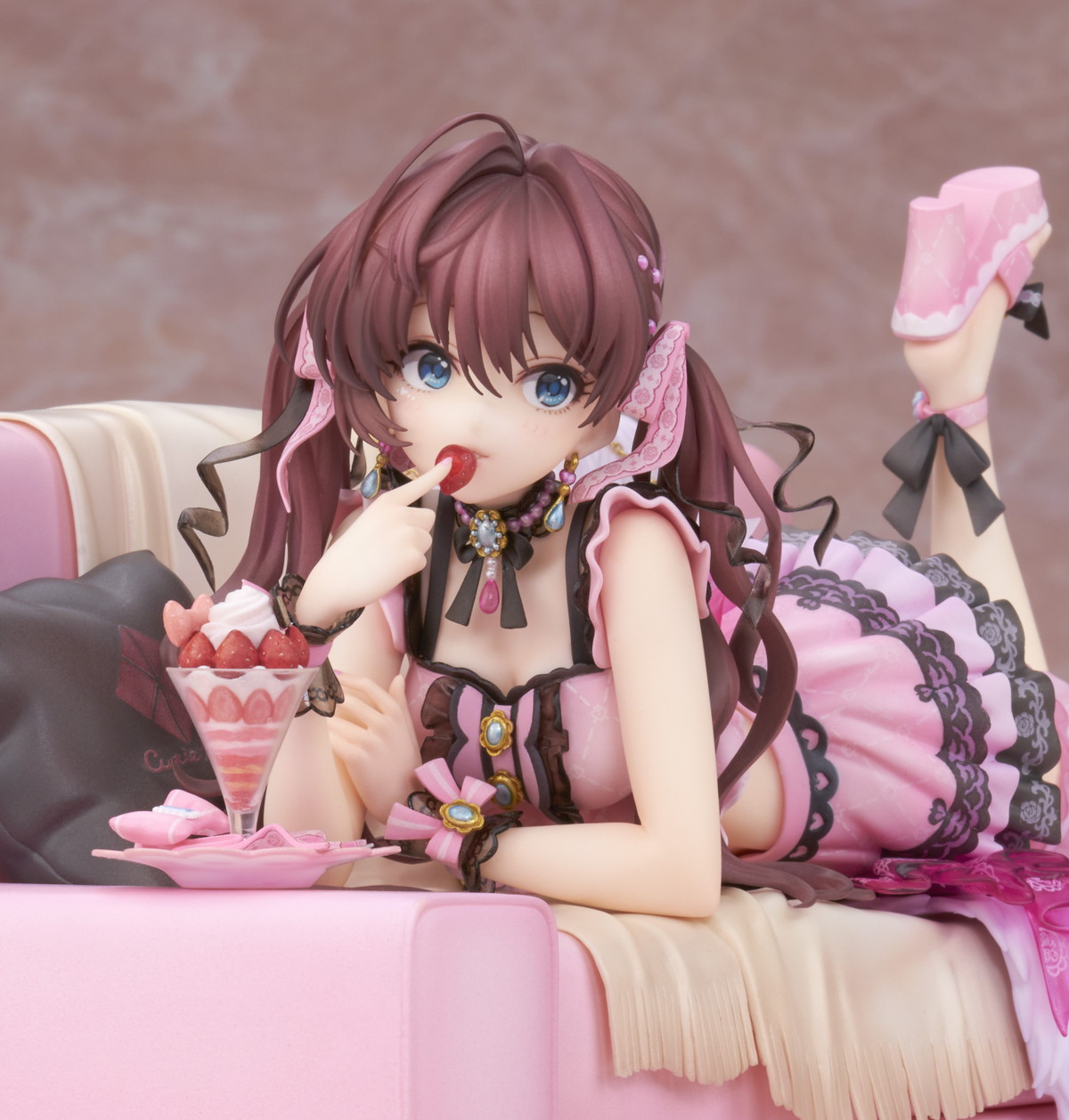 アイドルマスター シンデレラガールズ「一ノ瀬 志希 ドルチェ・プエラVer.」のフィギュア画像