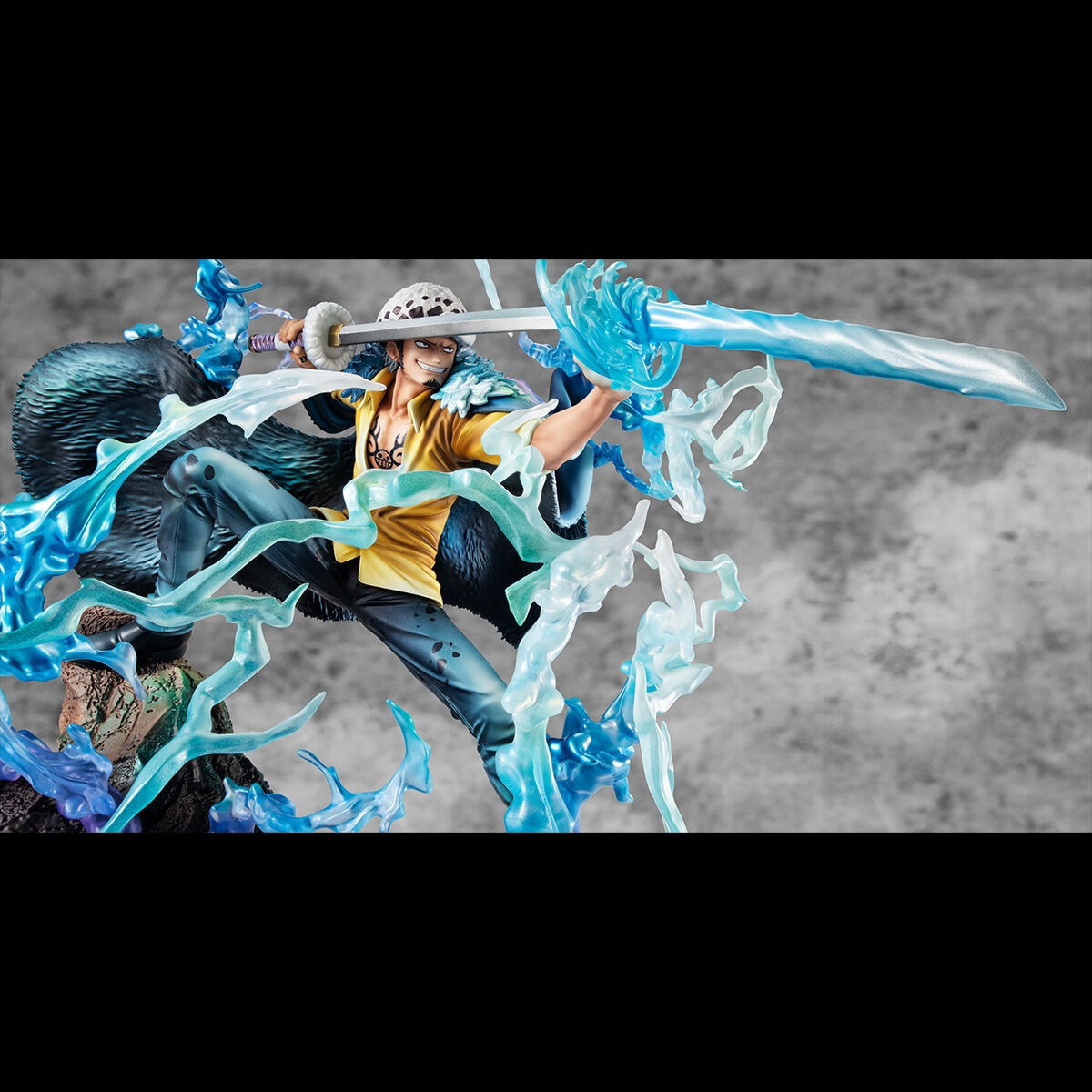 ONE PIECE「Portrait.Of.Pirates ワンピース “WA-MAXIMUM” “死の外科医” トラファルガー・ロー【覚醒】」のフィギュア画像