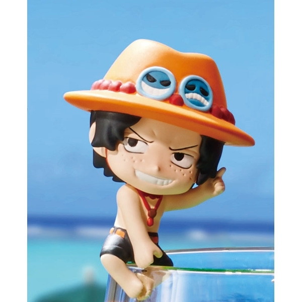 ONE PIECE「お茶友シリーズ ONE PIECE 海賊たちのバカンス」のフィギュア画像