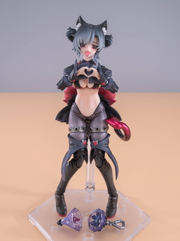 「見習魔女・星川猫猫 黒髪Ver.」のフィギュア画像
