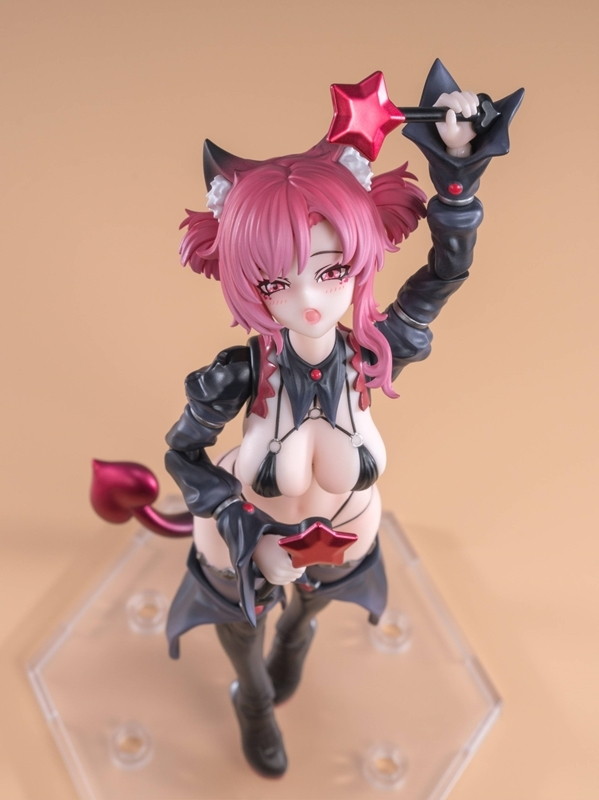 「見習魔女・星川猫猫 赤髪Ver.」のフィギュア画像