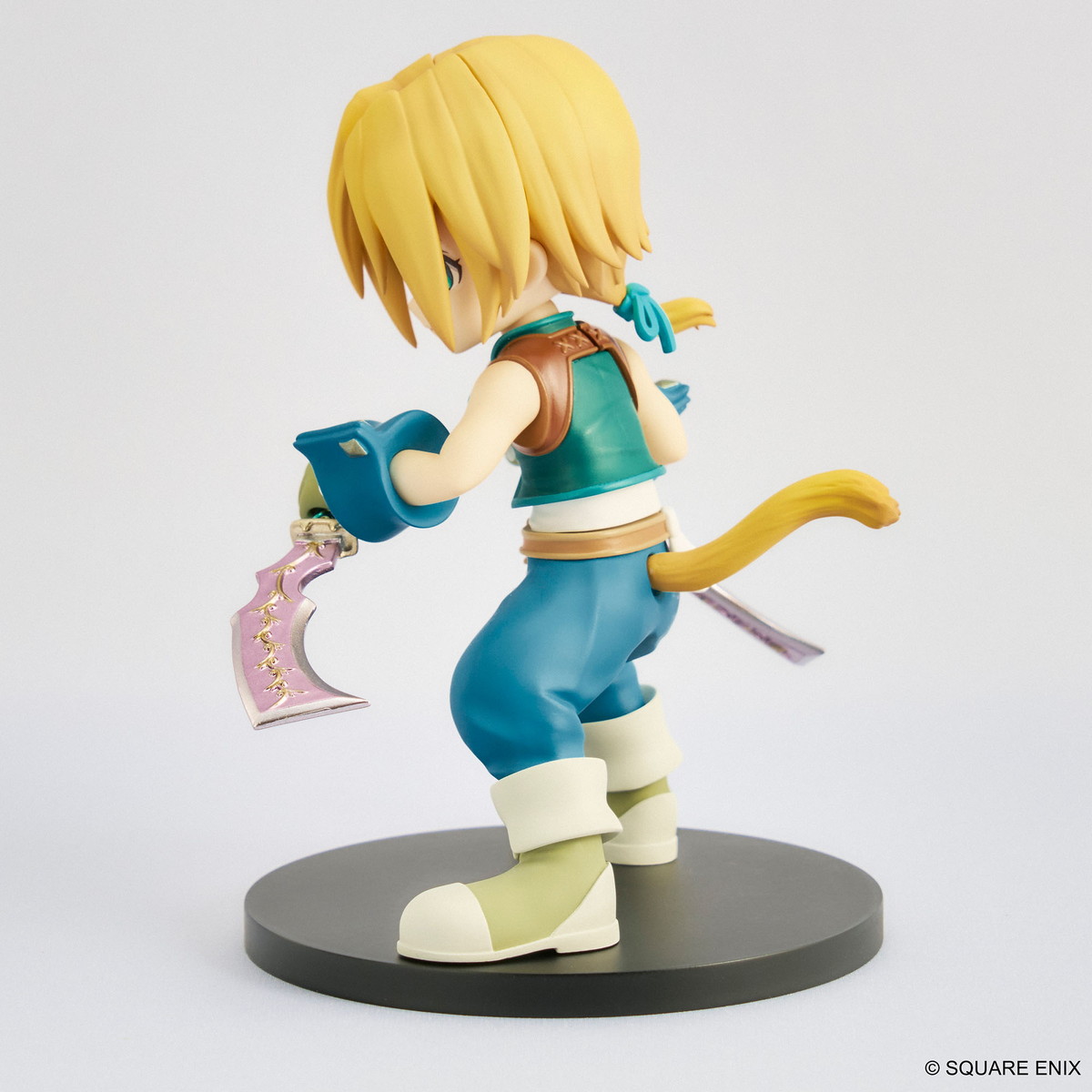 ファイナルファンタジーIX「アドラブルアーツ ジタン・トライバル」のフィギュア画像