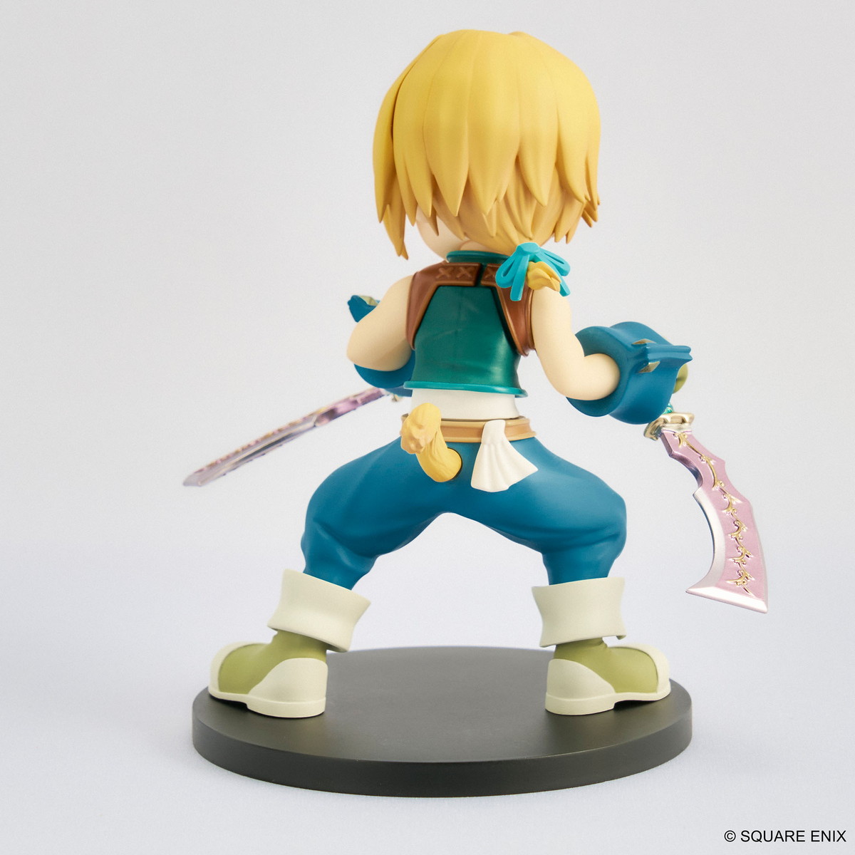 ファイナルファンタジーIX「アドラブルアーツ ジタン・トライバル」のフィギュア画像