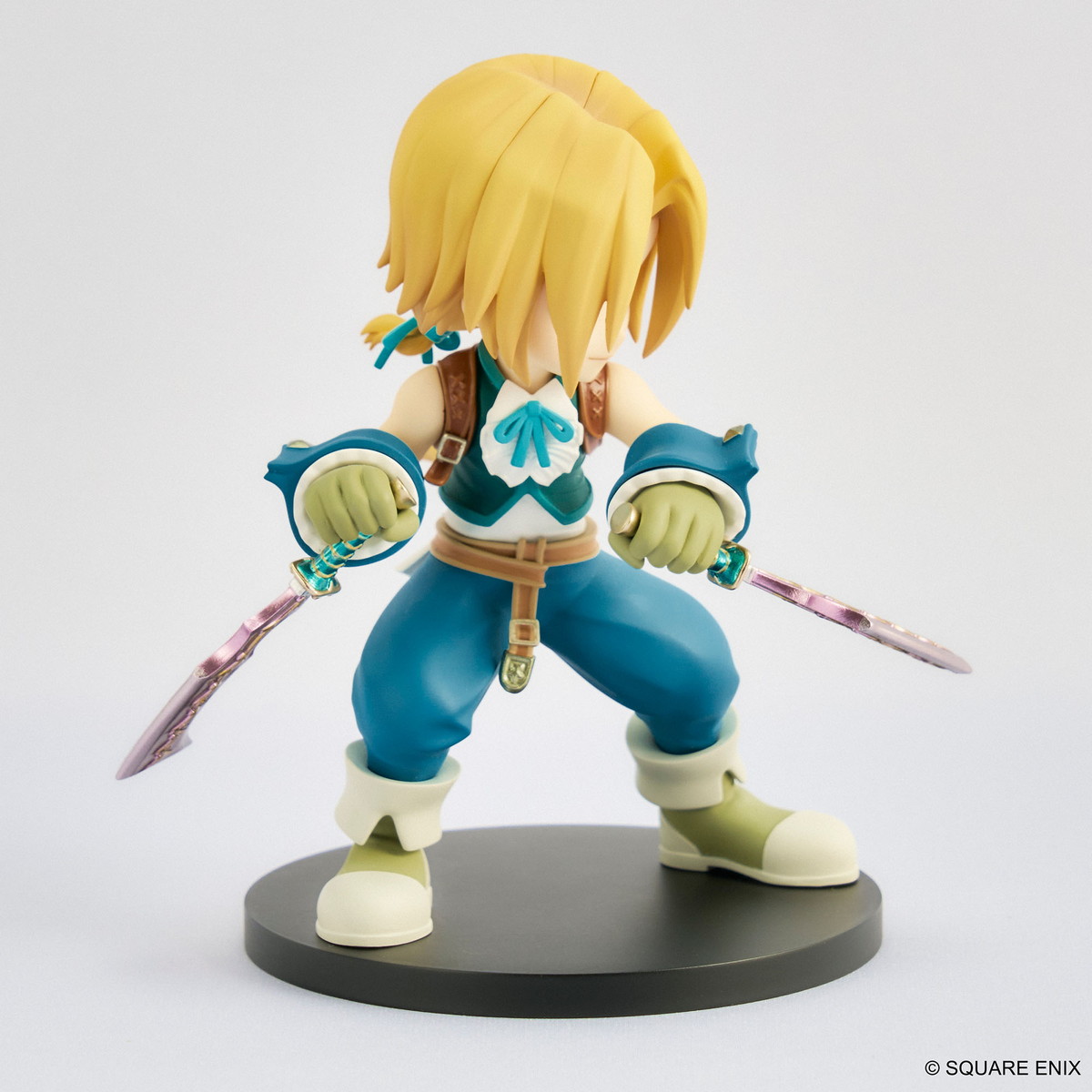 ファイナルファンタジーIX「アドラブルアーツ ジタン・トライバル」のフィギュア画像