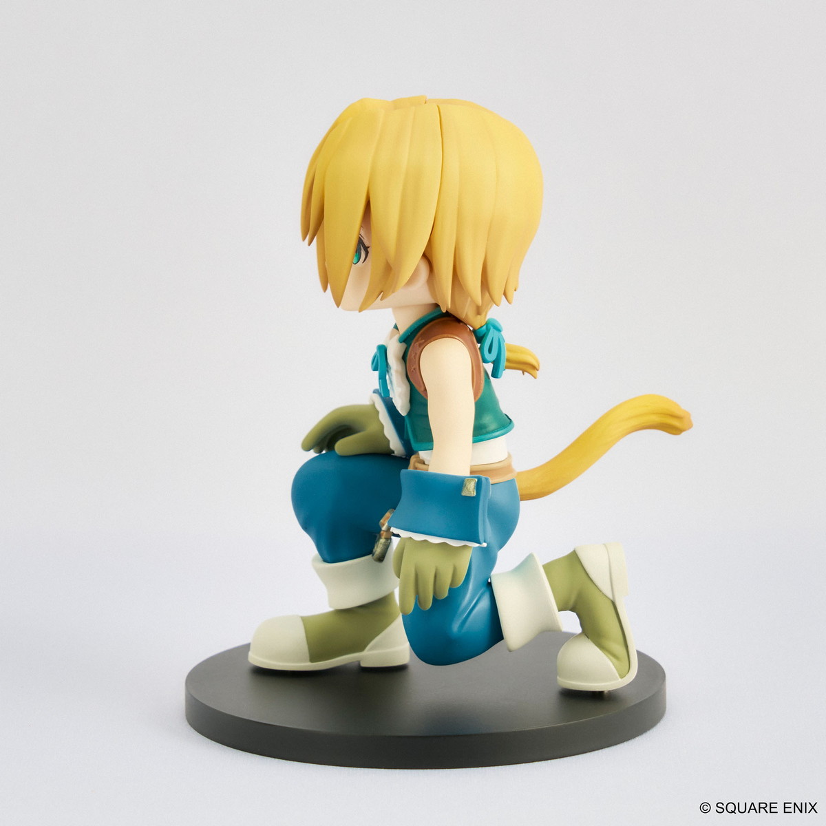 ファイナルファンタジーIX「アドラブルアーツ ジタン・トライバル」のフィギュア画像