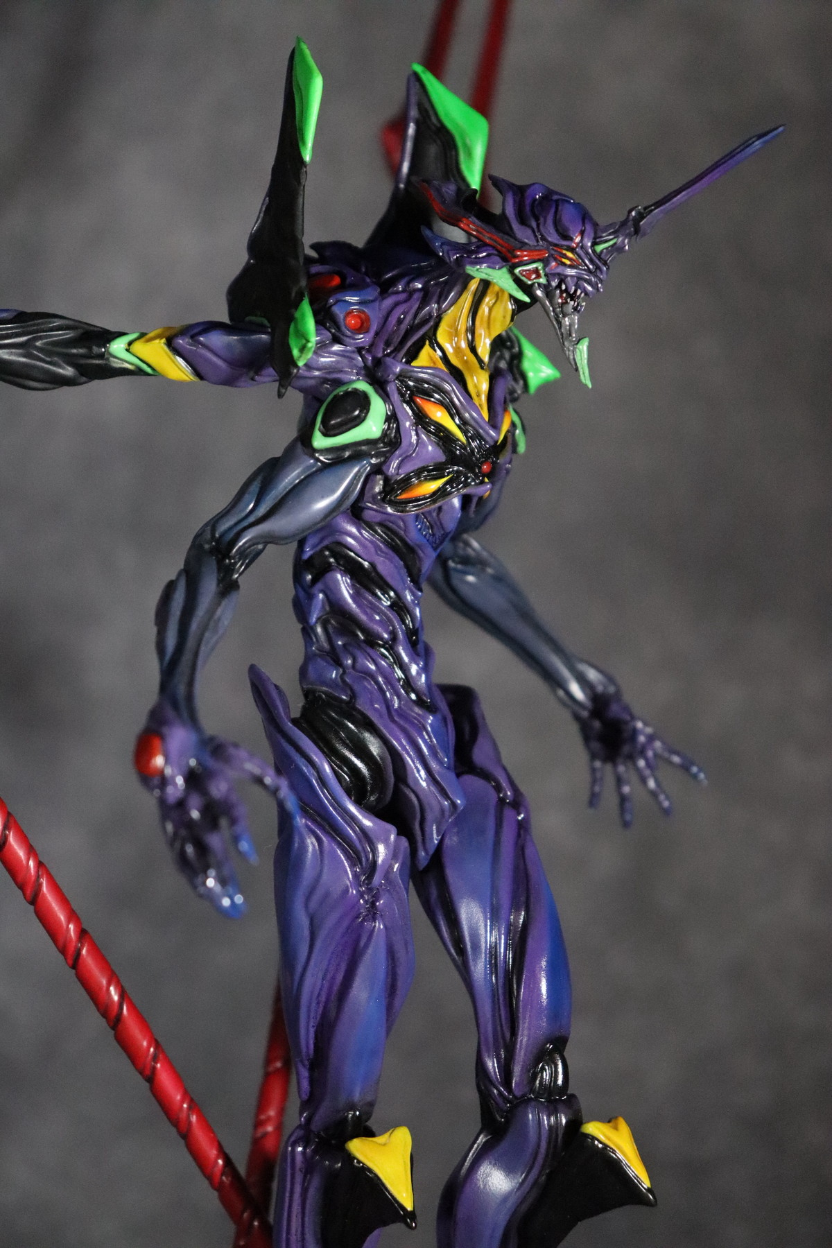 ヱヴァンゲリヲン新劇場版「CCPJAPAN×Yoshi. Project 第5弾 エヴァンゲリオン第13号機」のフィギュア画像