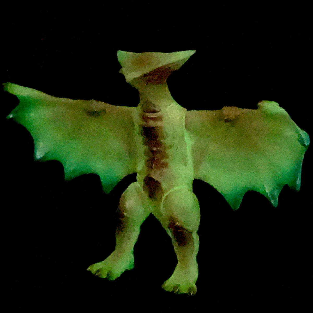 ガメラ「ミドルサイズシリーズ ガメラ【第6弾】ギャオス(1995)ルミナスレッド Ver.」のフィギュア画像