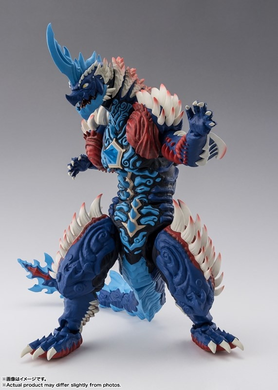 ウルトラマンオメガ「S.H.Figuarts レキネス」のフィギュア画像