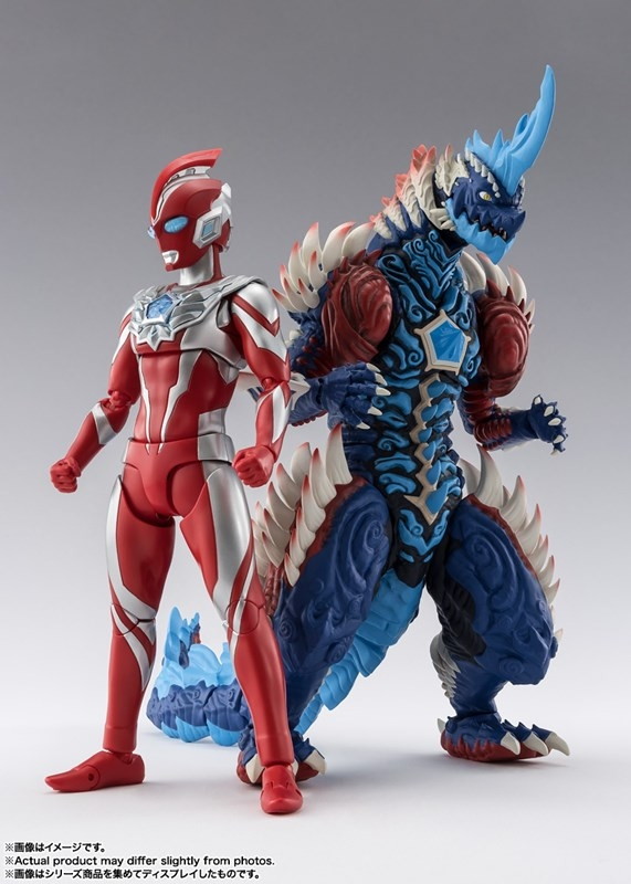 ウルトラマンオメガ「S.H.Figuarts レキネス」のフィギュア画像