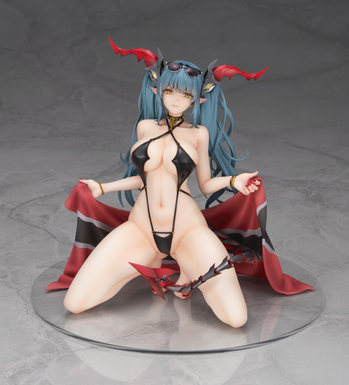 アズールレーン「レーゲンスブルク　闇龍と光の海岸Ver.」のフィギュア画像