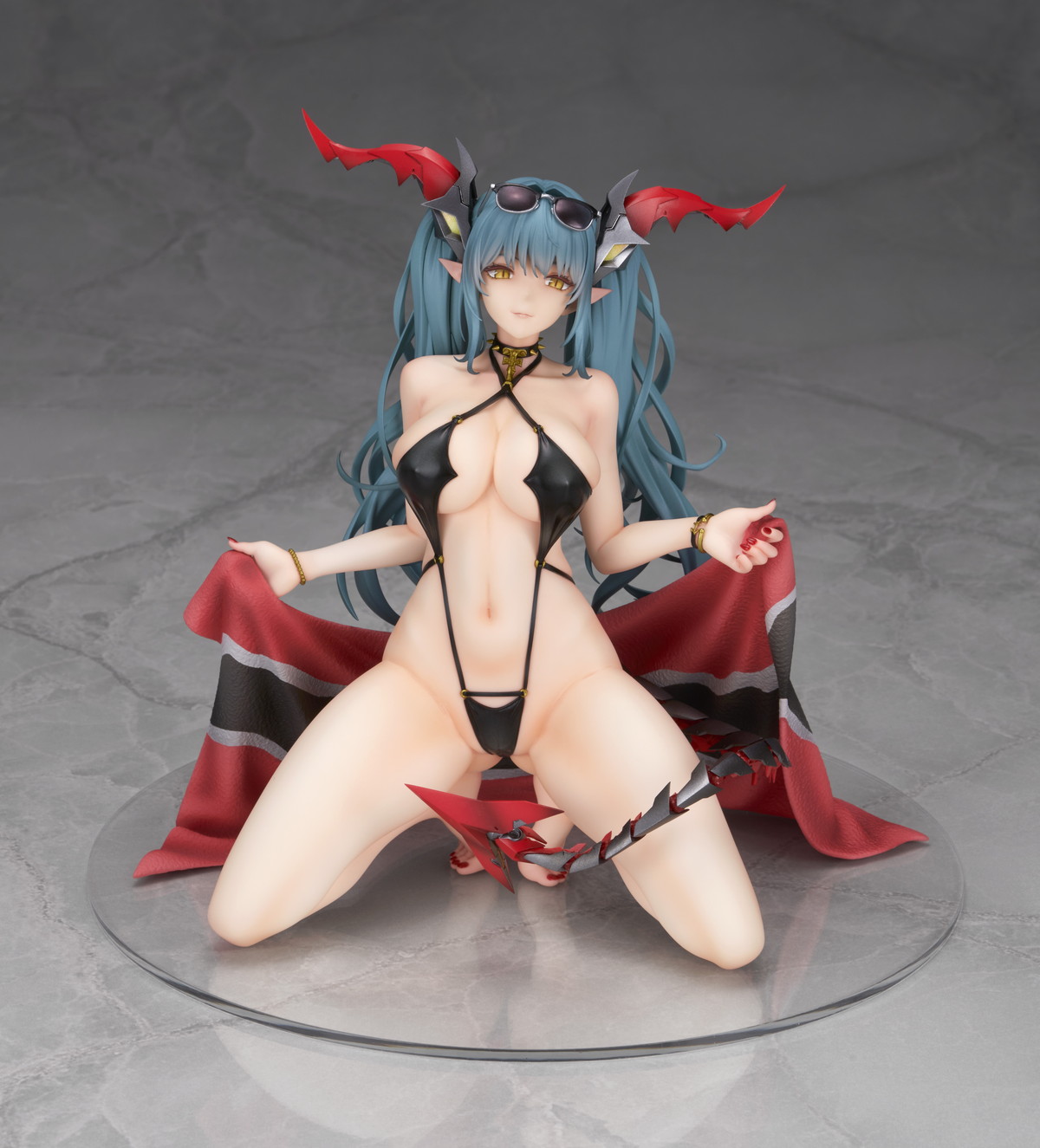 アズールレーン「レーゲンスブルク　闇龍と光の海岸Ver.」のフィギュア画像