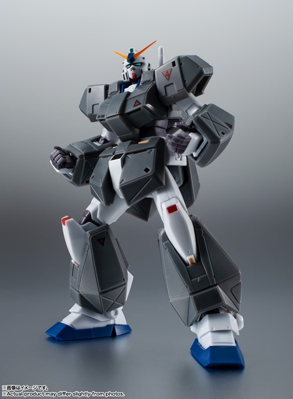 機動戦士ガンダム0080 ポケットの中の戦争「ROBOT魂 ＜SIDE MS＞ RX-78NT-1 ガンダムNT-1＆チョバム・アーマー ver. A.N.I.M.E.」のフィギュア画像
