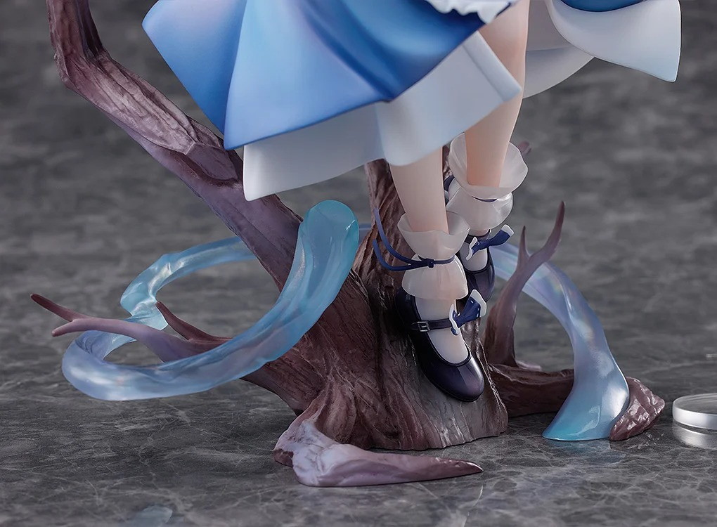 東方Project「西行寺幽々子 天衣無縫の亡霊 Ver.」のフィギュア画像