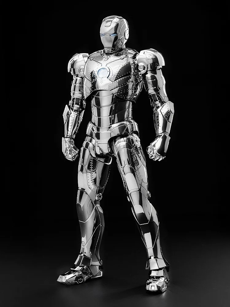 インフィニティ・サーガ「DLX アイアンマン・マーク2(クローム・エディション)」のフィギュア画像