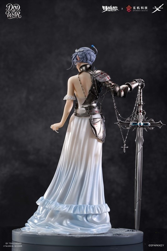 鬼刀「海琴煙 ゴッド・オブ・ウォーVer.」のフィギュア画像